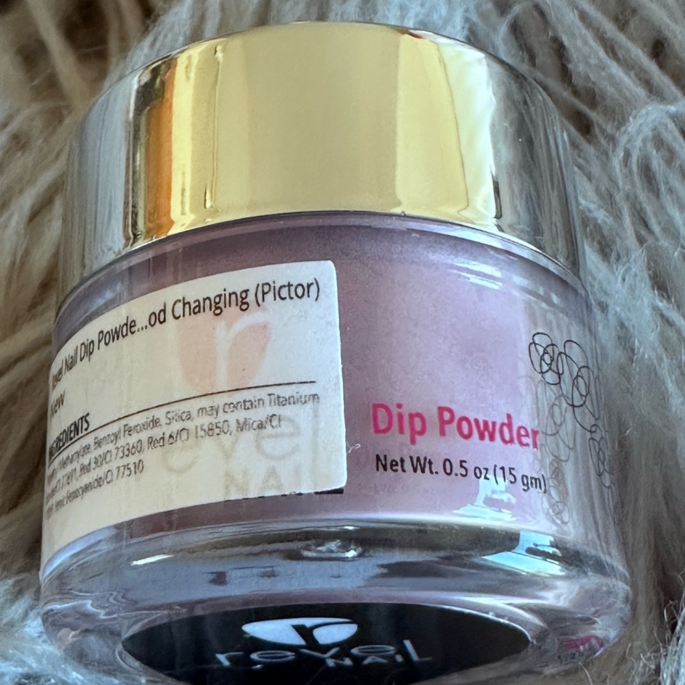 Revel Nail DIP POWDER Mood Changing Shade Pictor  0.5 oz